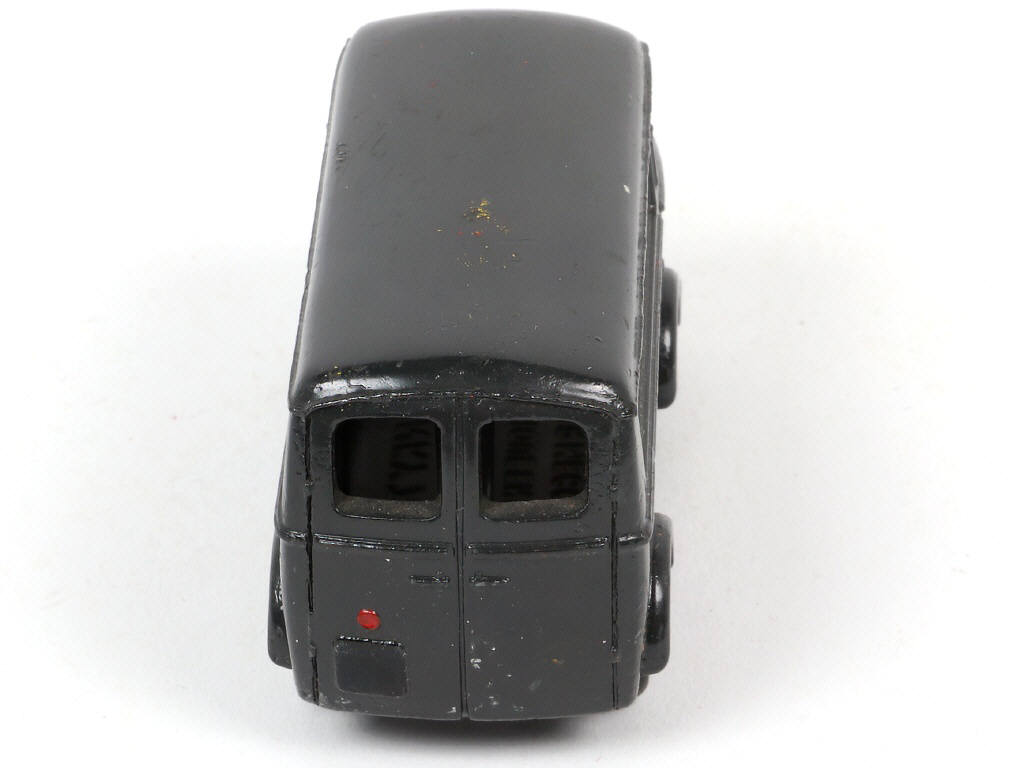 Lot 455 - DINKY TOYS (FRANCE) (1)