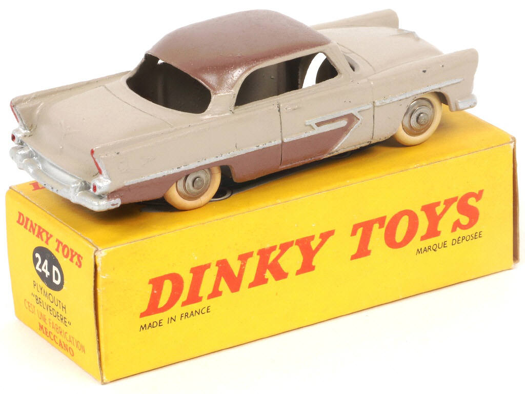 Lot 364 - DINKY TOYS (FRANCE) (1)