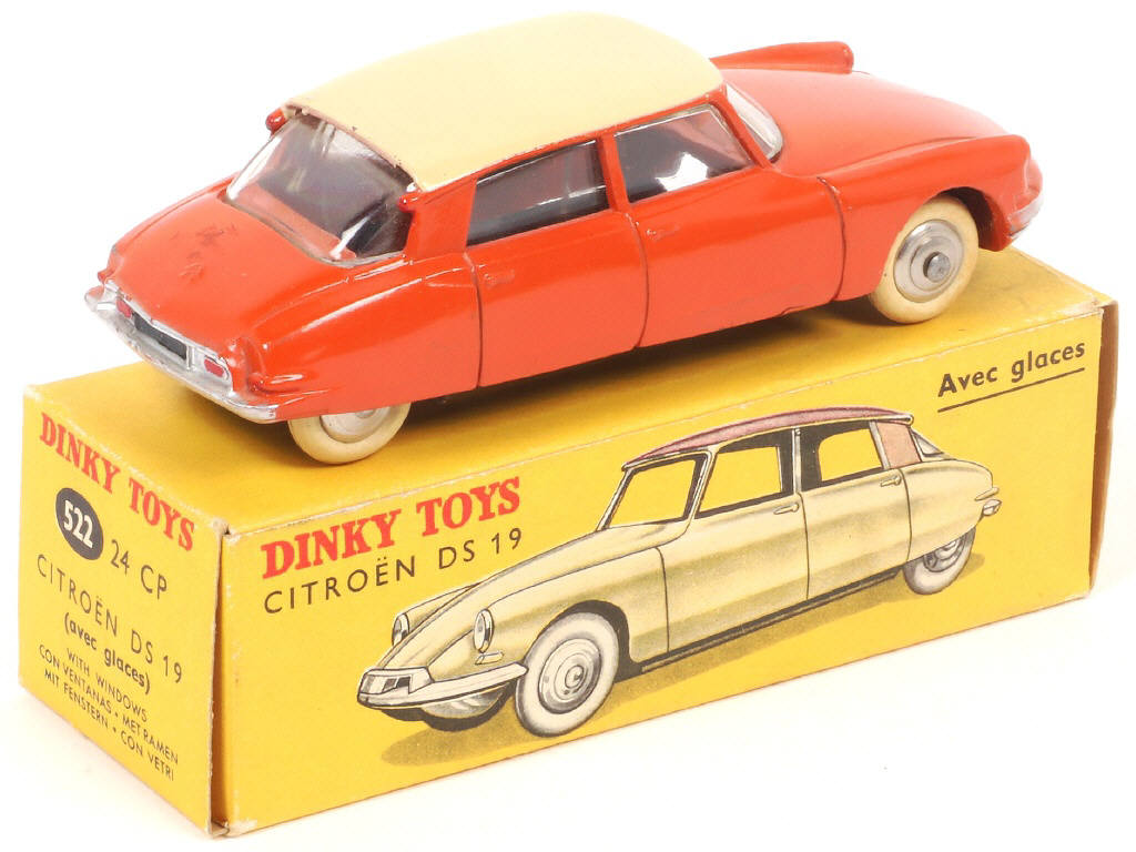 Lot 360 - DINKY TOYS (FRANCE) (1)