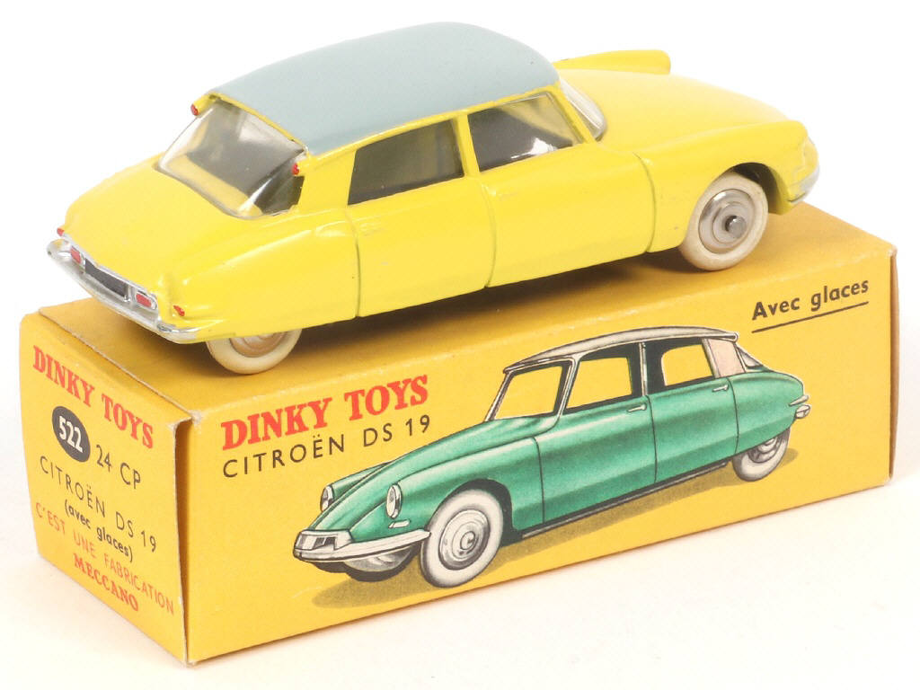 Lot 362 - DINKY TOYS (FRANCE) (1)