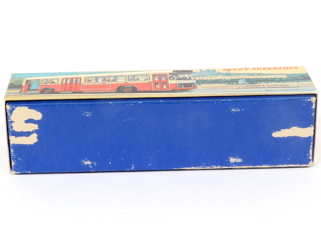 Lot 493 - DINKY TOYS (FRANCE) (1)