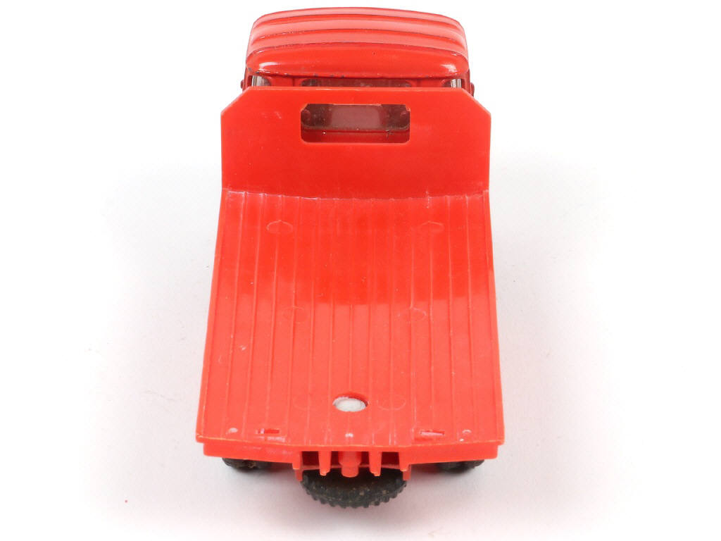 Lot 479 - DINKY TOYS (FRANCE) (1)