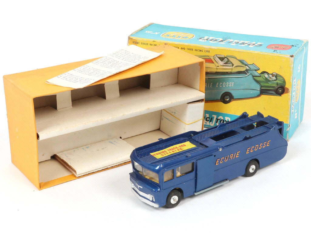 Lot 134 - CORGI TOYS (GB) (1)
