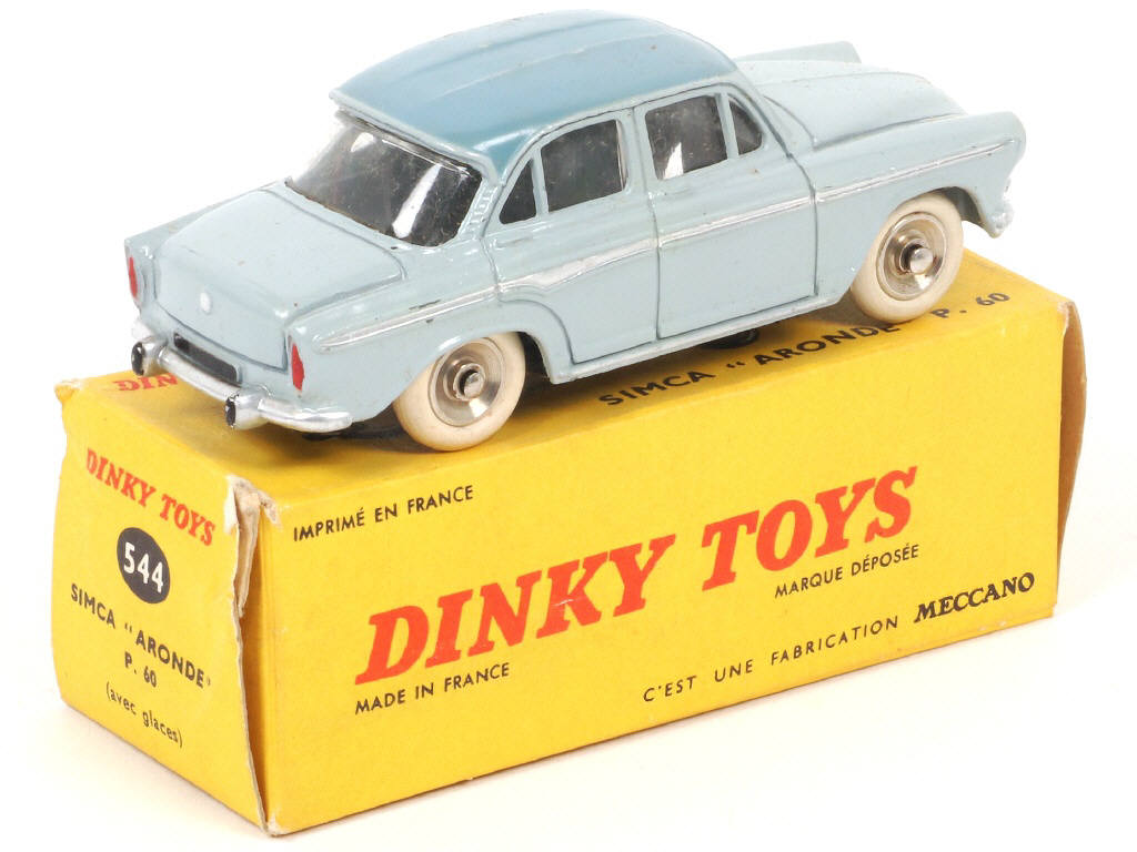Lot 425 - DINKY TOYS (FRANCE) (1)