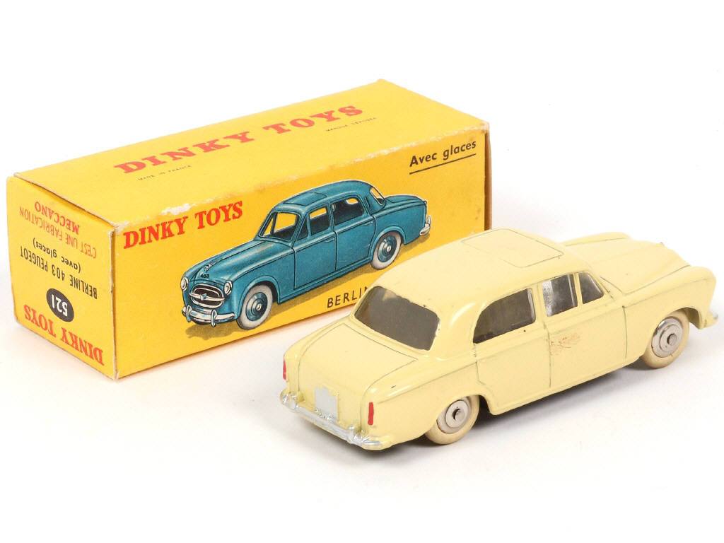 Lot 358 - DINKY TOYS (FRANCE) (1)