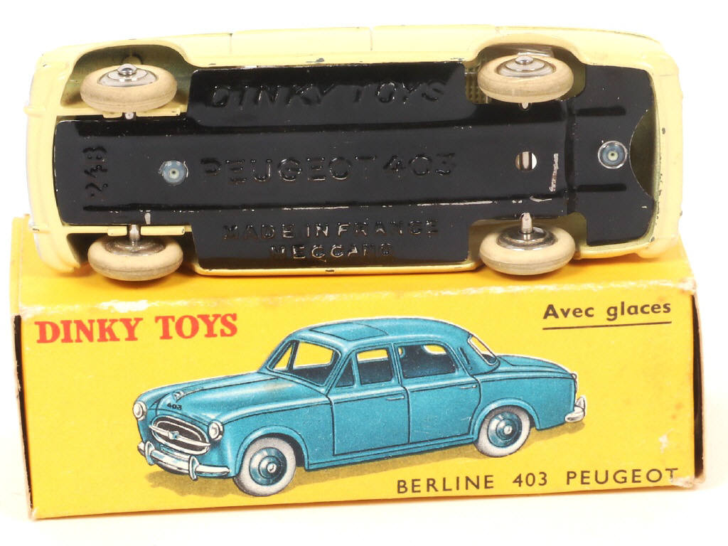 Lot 358 - DINKY TOYS (FRANCE) (1)