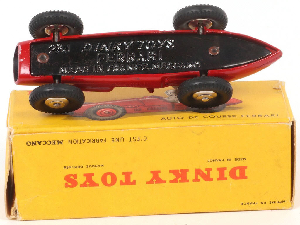 Lot 351 - DINKY TOYS (FRANCE) (1)