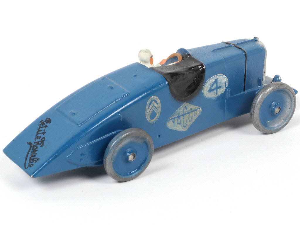 Lot 127 - DIVERS (1)