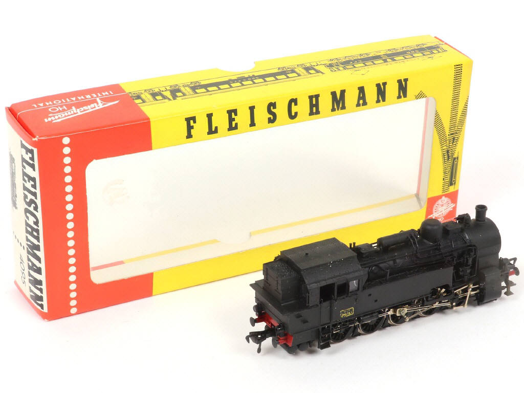 Lot 15 - FLEISCHMANN 'HO' (ALLEMAGNE) (1)