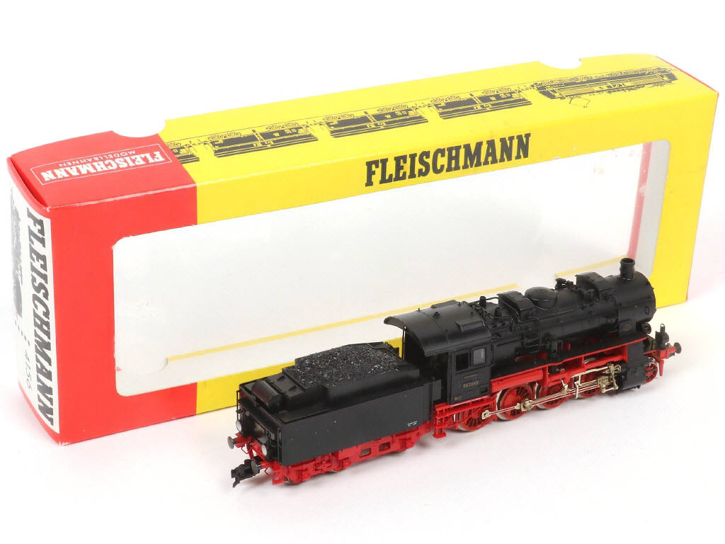 Lot 17 - FLEISCHMANN 'HO' (ALLEMAGNE) (1)