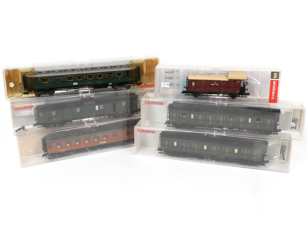 Lot 22 - FLEISCHMANN 'HO' (ALLEMAGNE) (6)