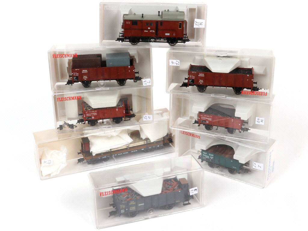Lot 29 - FLEISCHMANN 'HO' (ALLEMAGNE) (8)
