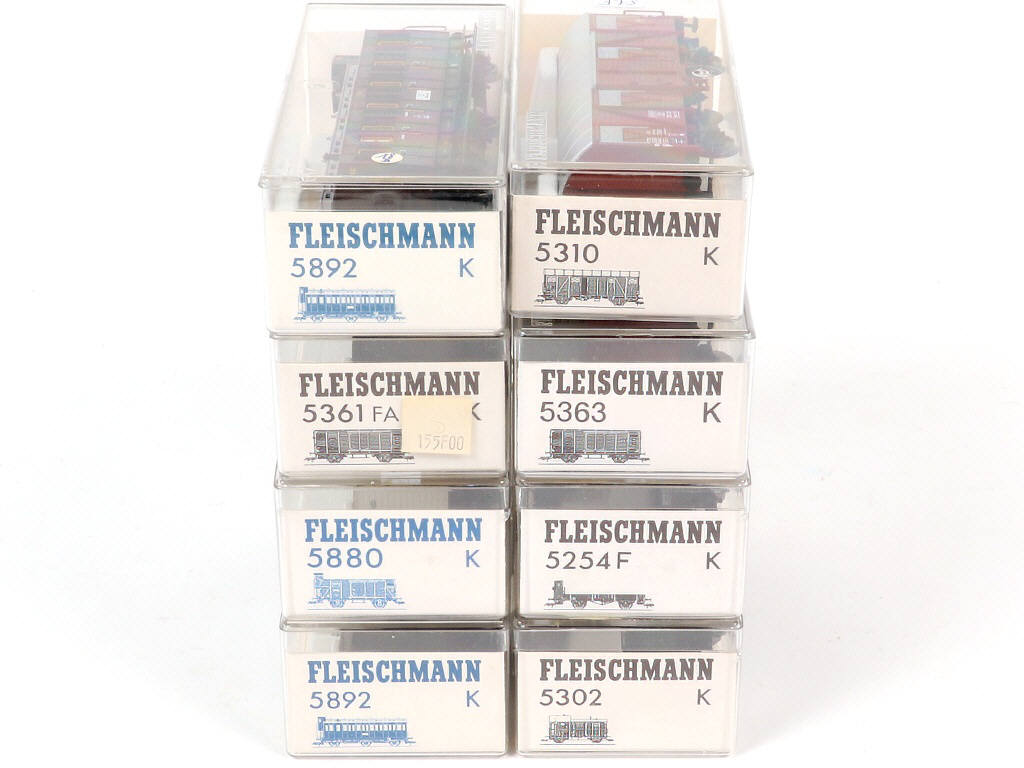 Lot 31 - FLEISCHMANN 'HO' (ALLEMAGNE) (8)