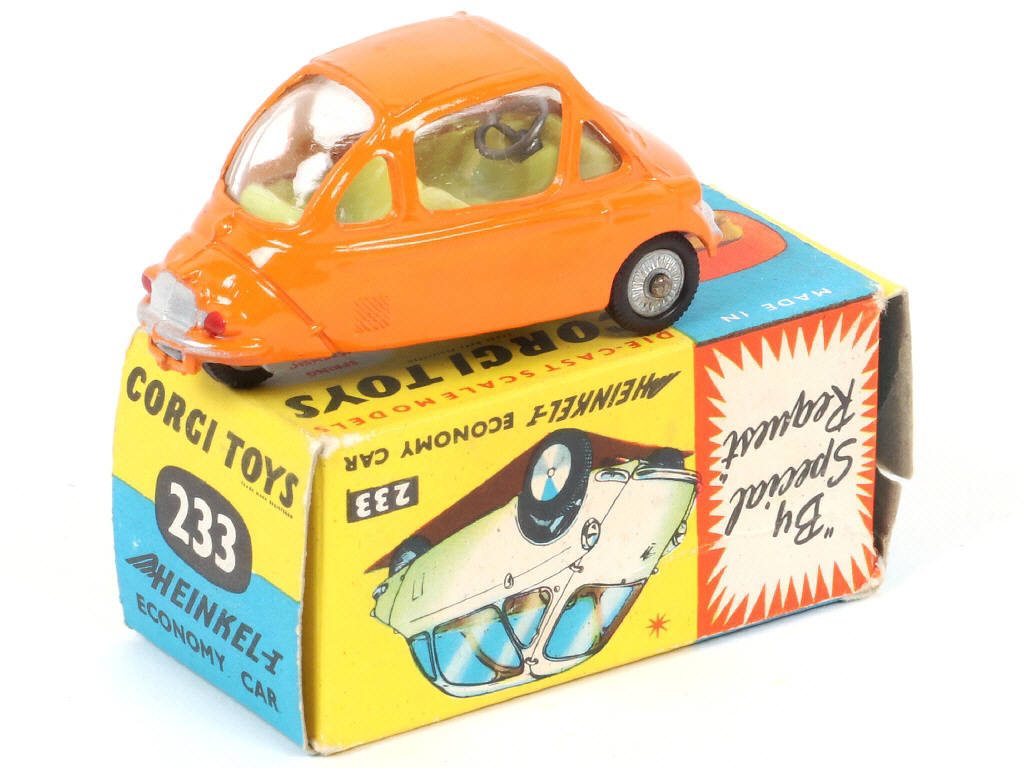 Lot 210 - CORGI TOYS (GB) (1)