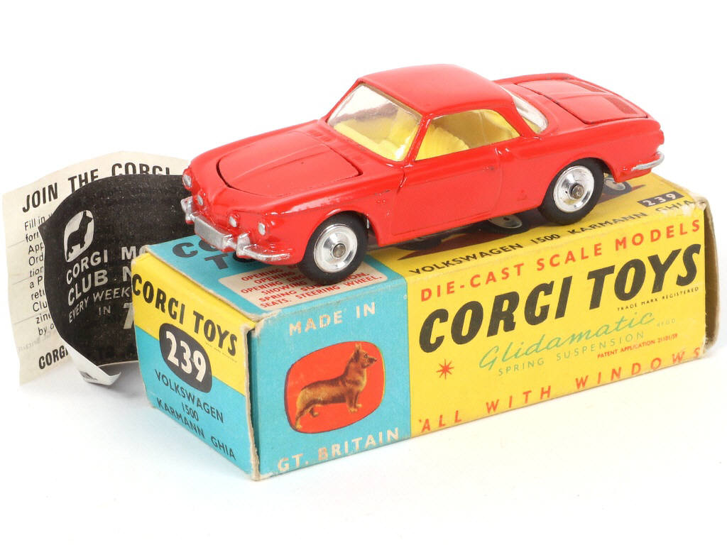 Lot 211 - CORGI TOYS (GB) (1)