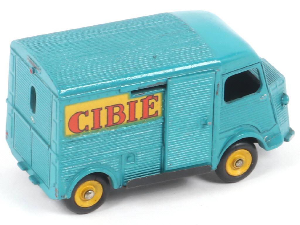 Lot 373 - DINKY TOYS (FRANCE) (1)