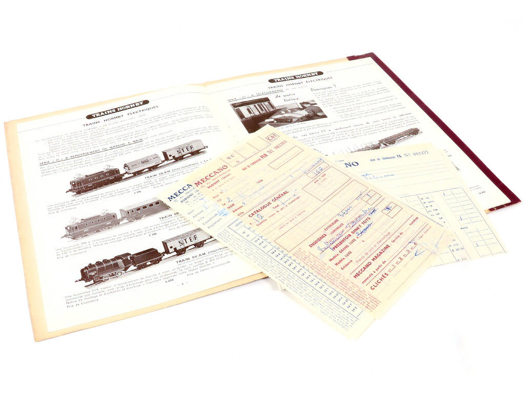 Lot 10 - MECCANO (FRANCE) (1)
