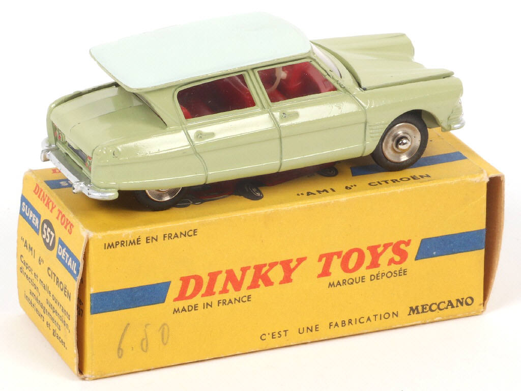 Lot 329 - DINKY TOYS (FRANCE) (1)