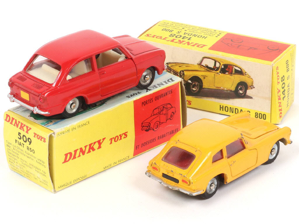 Lot 357 - DINKY TOYS (FRANCE) (2)