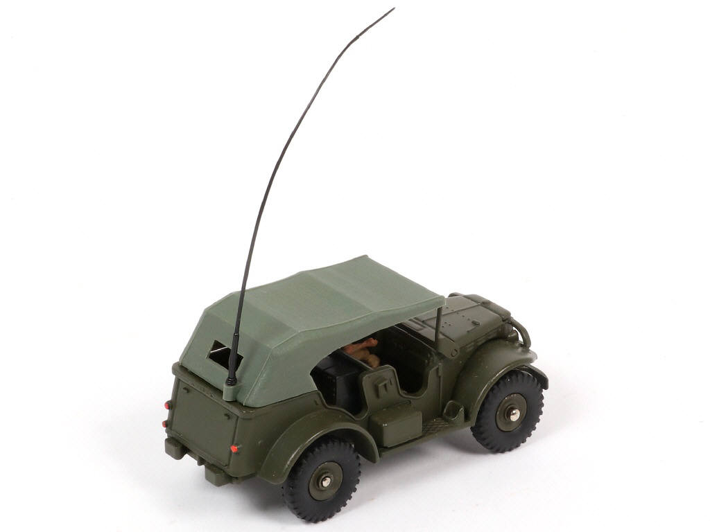 Lot 337 - DINKY TOYS (FRANCE) (1)