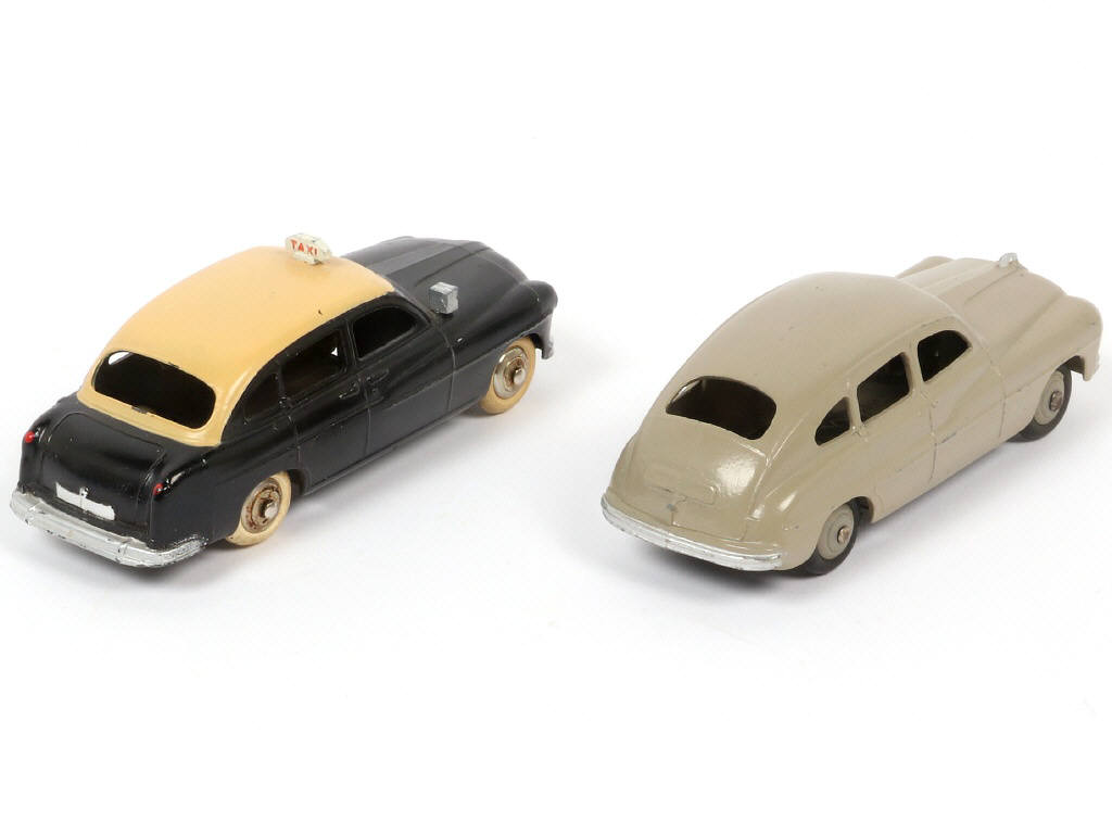 Lot 345 - DINKY TOYS (FRANCE) (2)