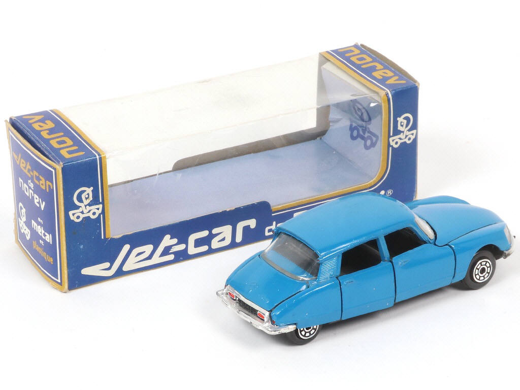 Lot 226 - NOREV - JET CAR (FRANCE) (1)