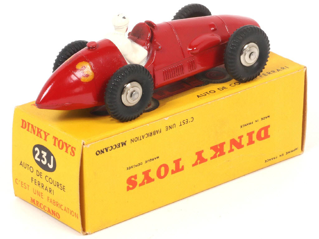 Lot 323 - DINKY TOYS (FRANCE) (1)