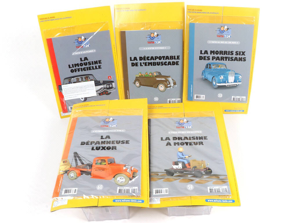 Lot 130 - EDITIONS HACHETTE (FRANCE) (5)