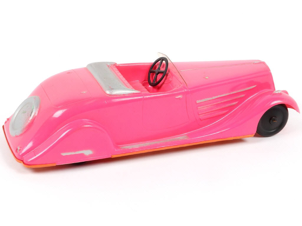 Lot 104 - DIVERS (1)