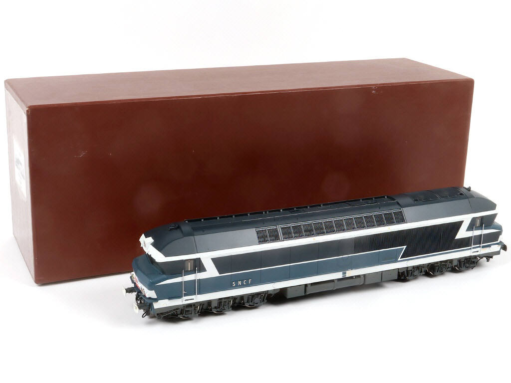 Lot 30 - AMJI MODELS (PAYS-BAS) (1)