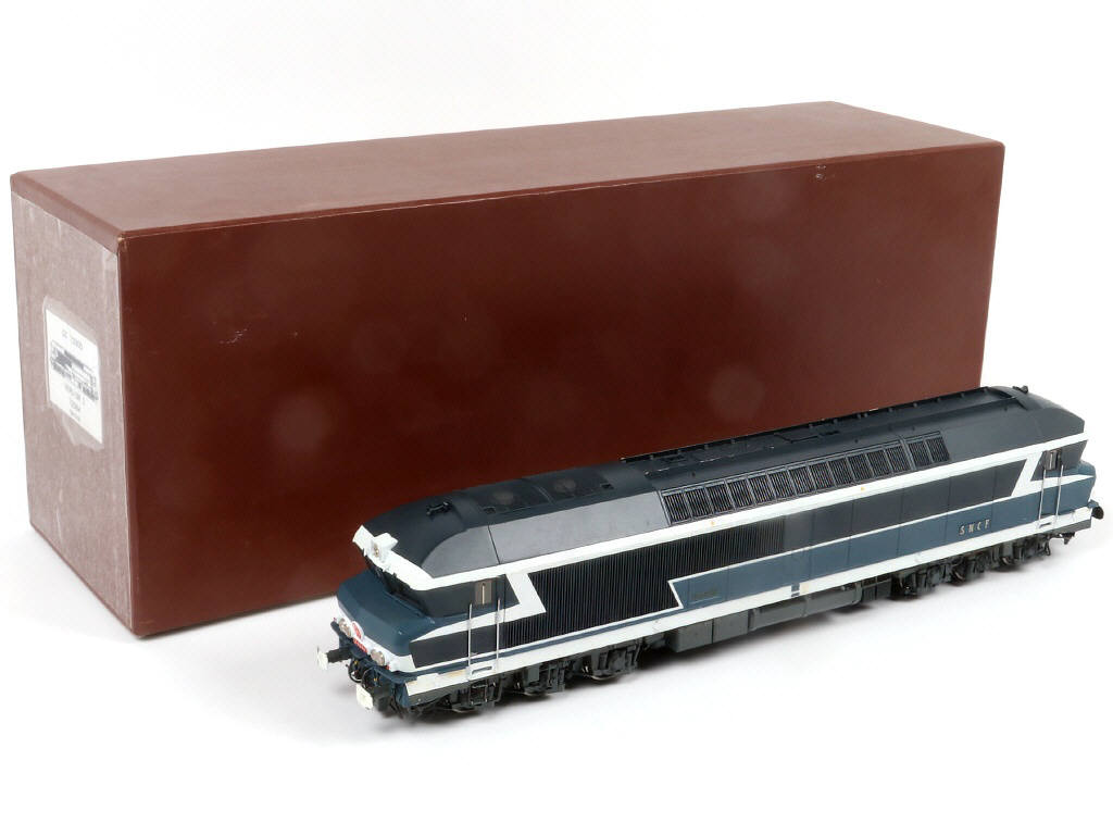 Lot 30 - AMJI MODELS (PAYS-BAS) (1)