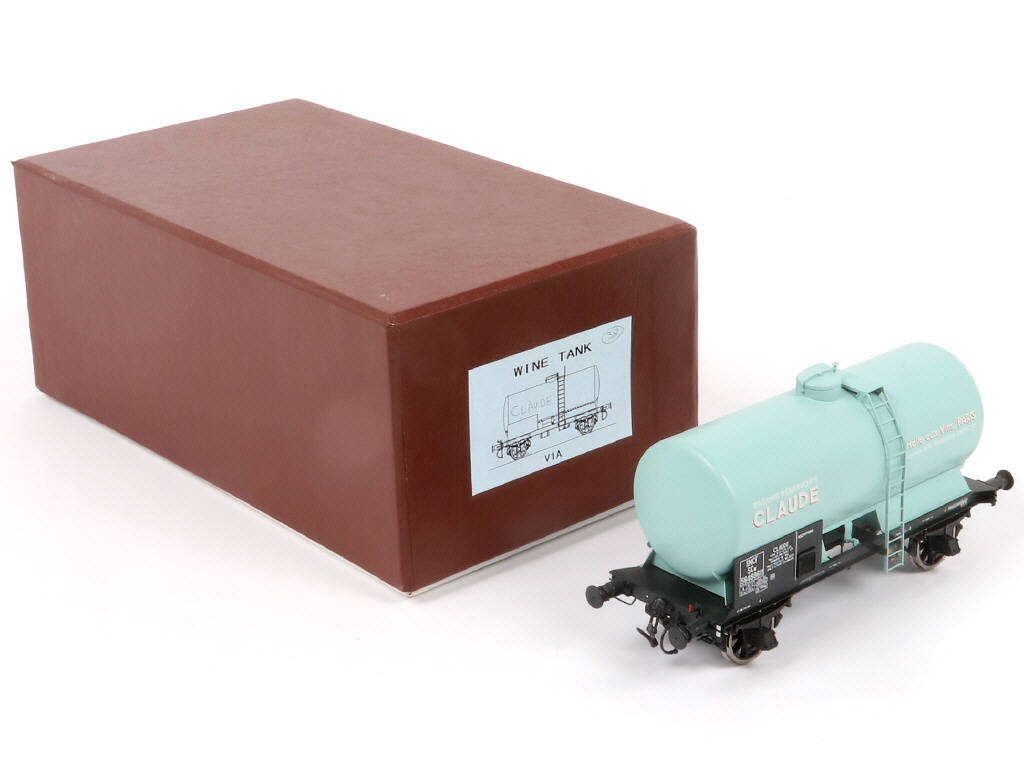 Lot 31 - AMJI MODELS (PAYS-BAS) (1)