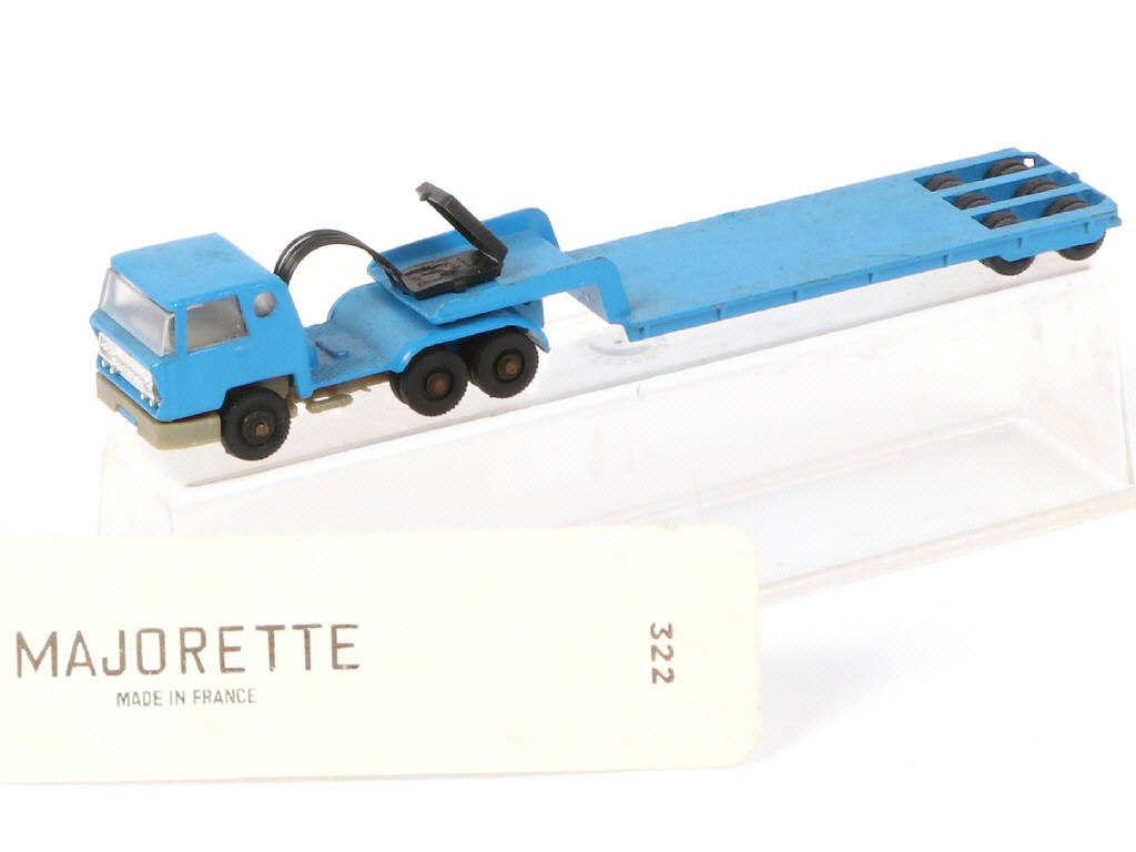 Lot 164 - MAJORETTE (FRANCE) (1)