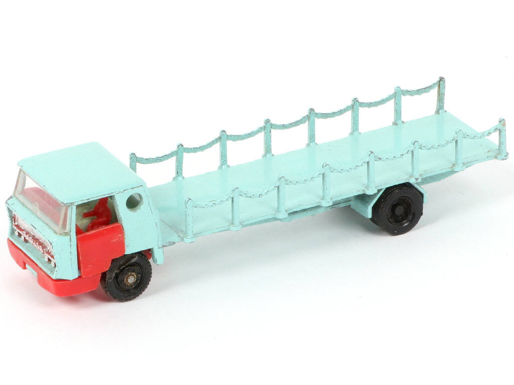 Lot 187 - MAJORETTE (FRANCE) (1)