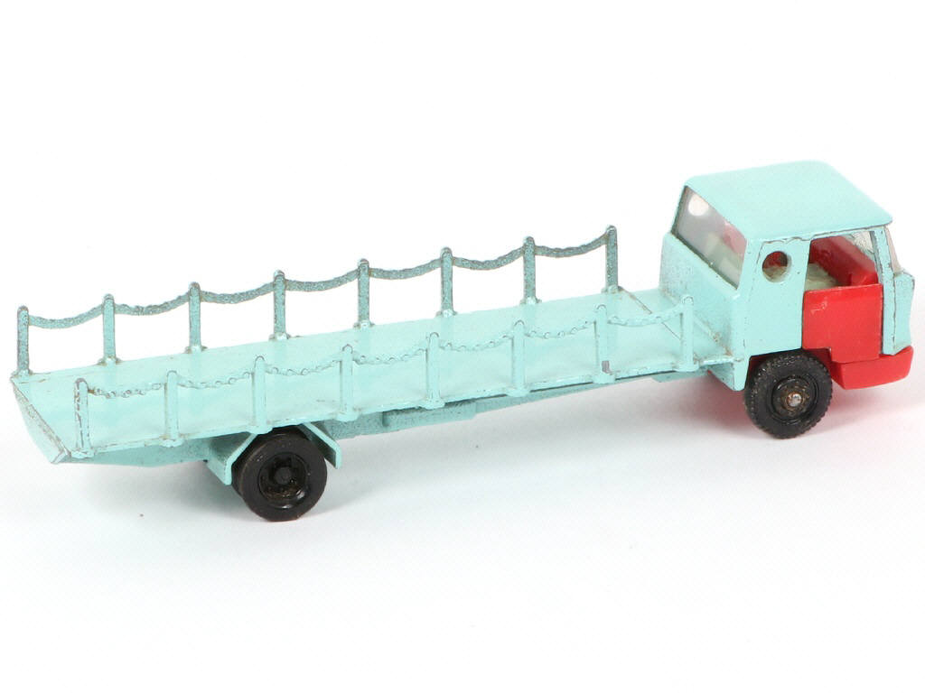 Lot 187 - MAJORETTE (FRANCE) (1)