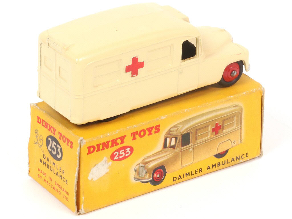 Lot 172 - DINKY TOYS (GB) (1)