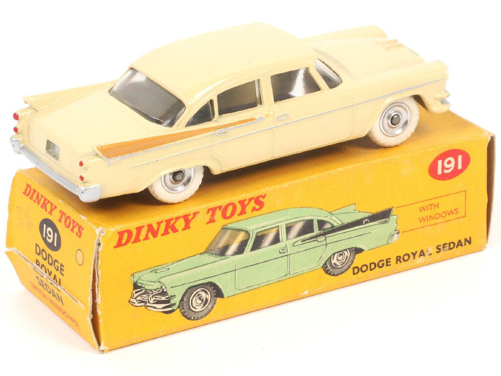 Lot 170 - DINKY TOYS (GB) (1)