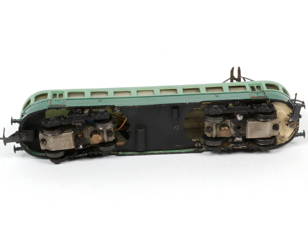Lot 27 - P.M.P. 'HO' (FRANCE) (1)
