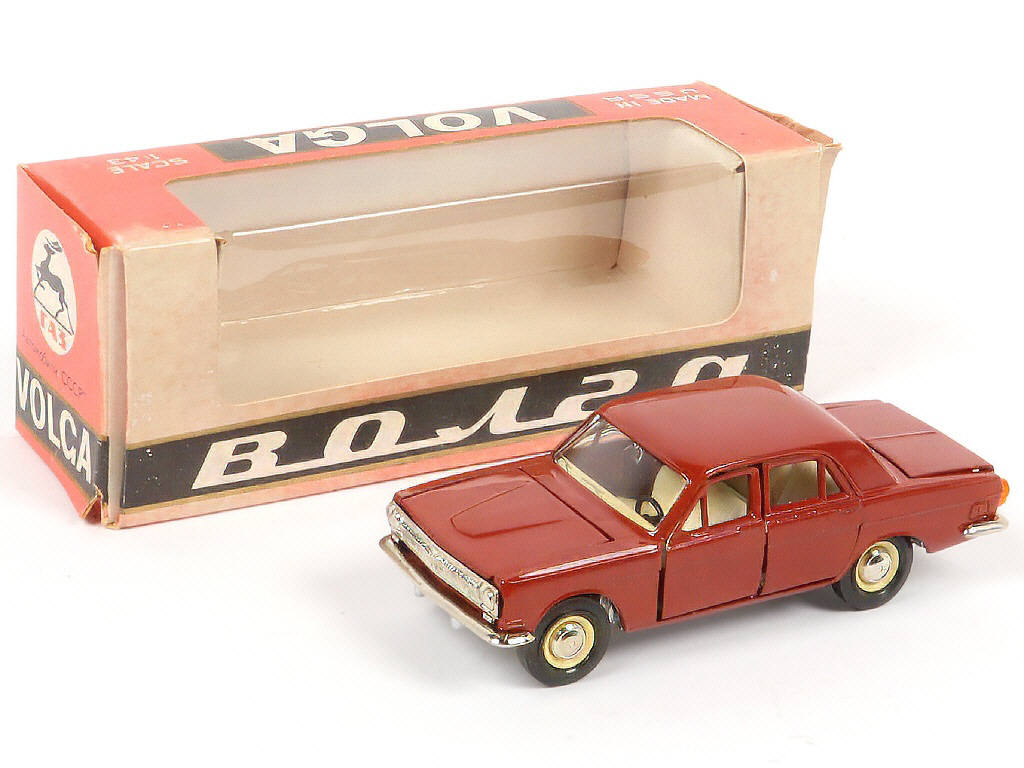 Lot 105 - NOVOEXPORT (URSS) (1)