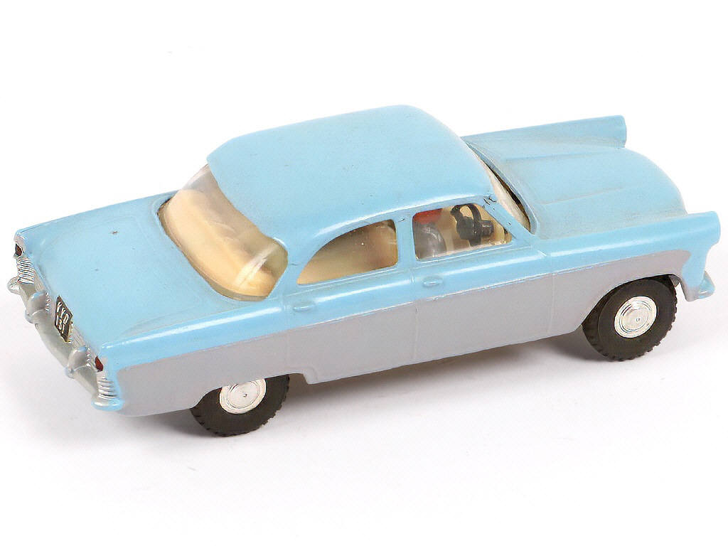 Lot 135 - SPOT-ON (GB) (1)