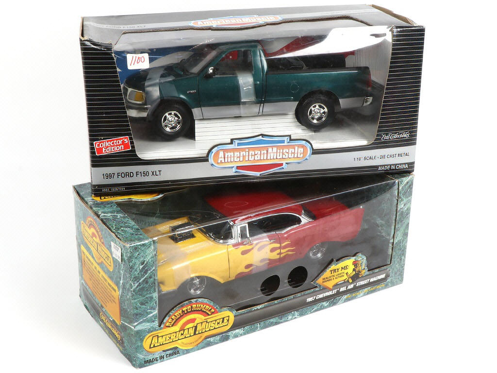 Lot 92 - ERTL (USA) (2)