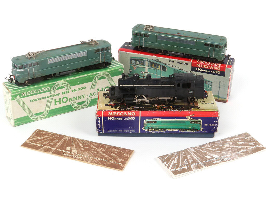 Lot 20 - HORNBY 'HO' (3)