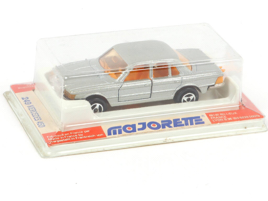 Lot 217 - MAJORETTE (FRANCE) (1)