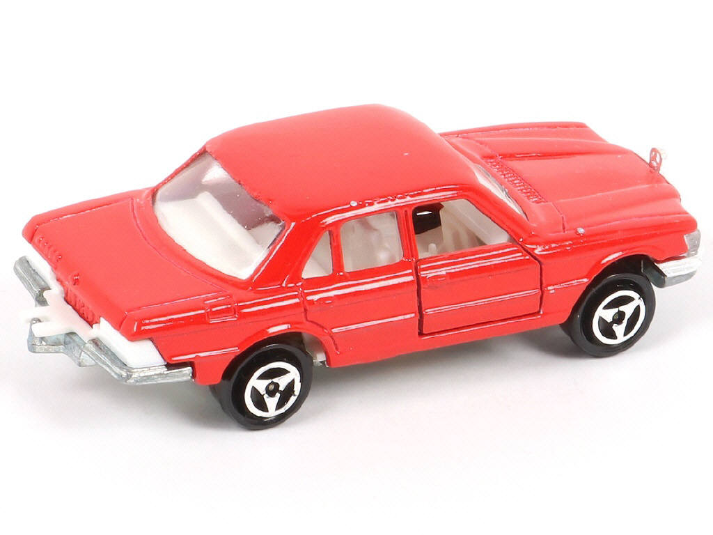 Lot 209 - MAJORETTE (FRANCE) (1)