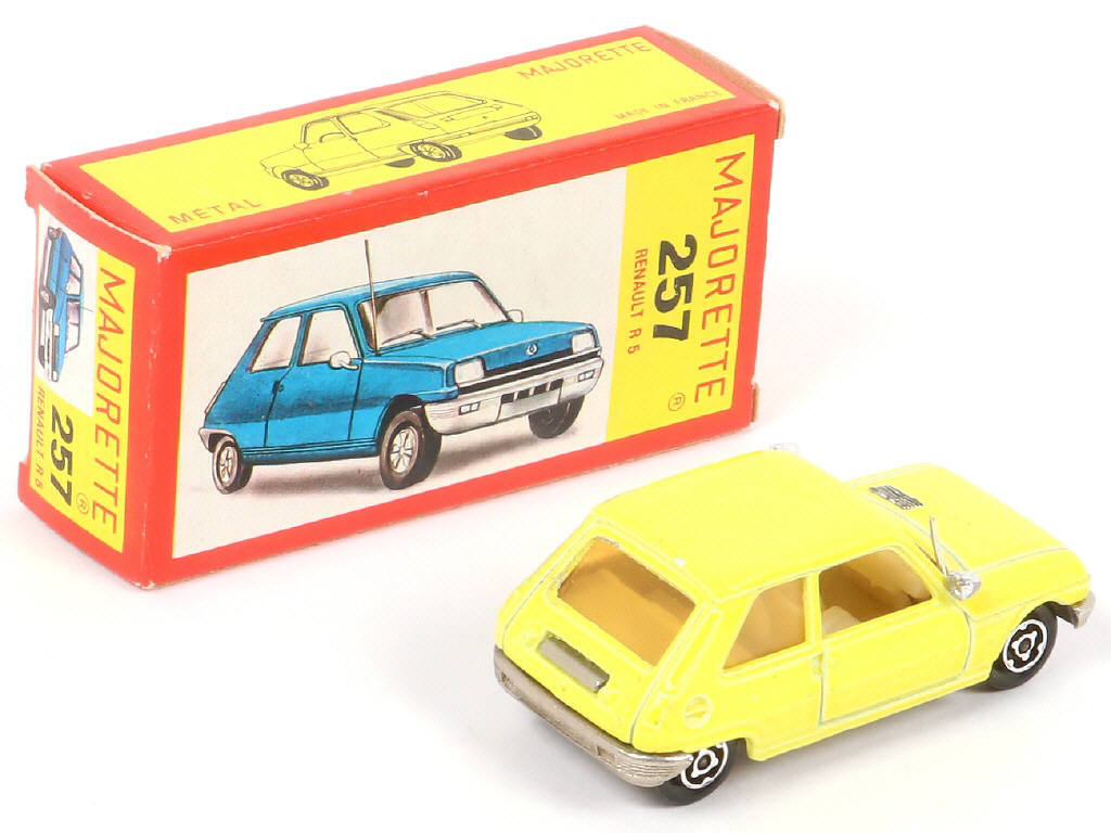 Lot 234 - MAJORETTE (FRANCE) (1)
