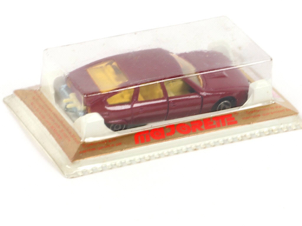 Lot 225 - MAJORETTE (FRANCE) (1)