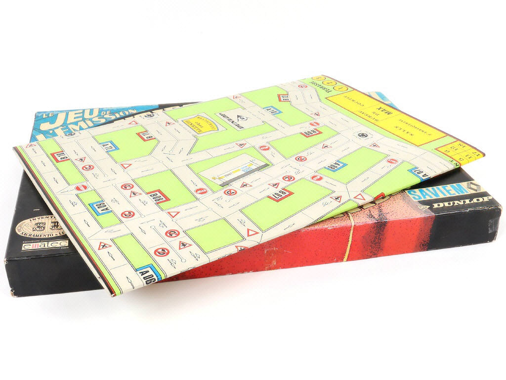 Lot 37 - MAJORETTE (FRANCE) (1)