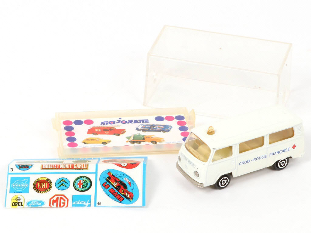 Lot 260 - MAJORETTE (FRANCE) (1)