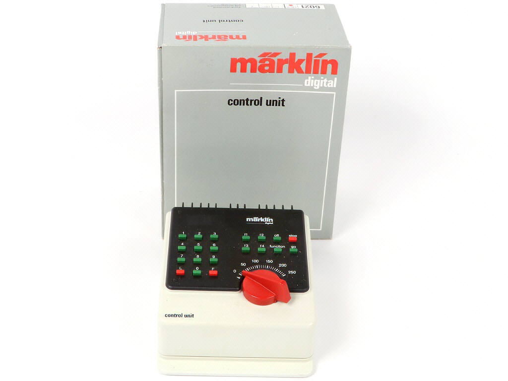 Lot 23 - MÄRKLIN 'HO' (ALLEMAGNE) (6)