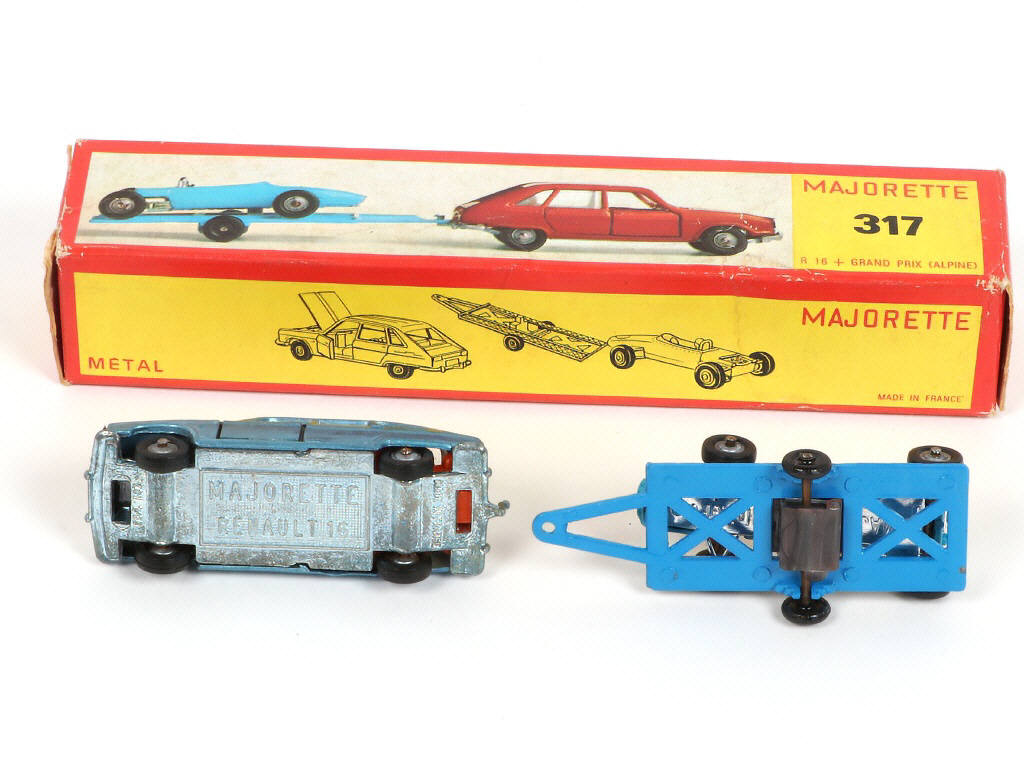 Lot 244 - MAJORETTE (FRANCE) (1)